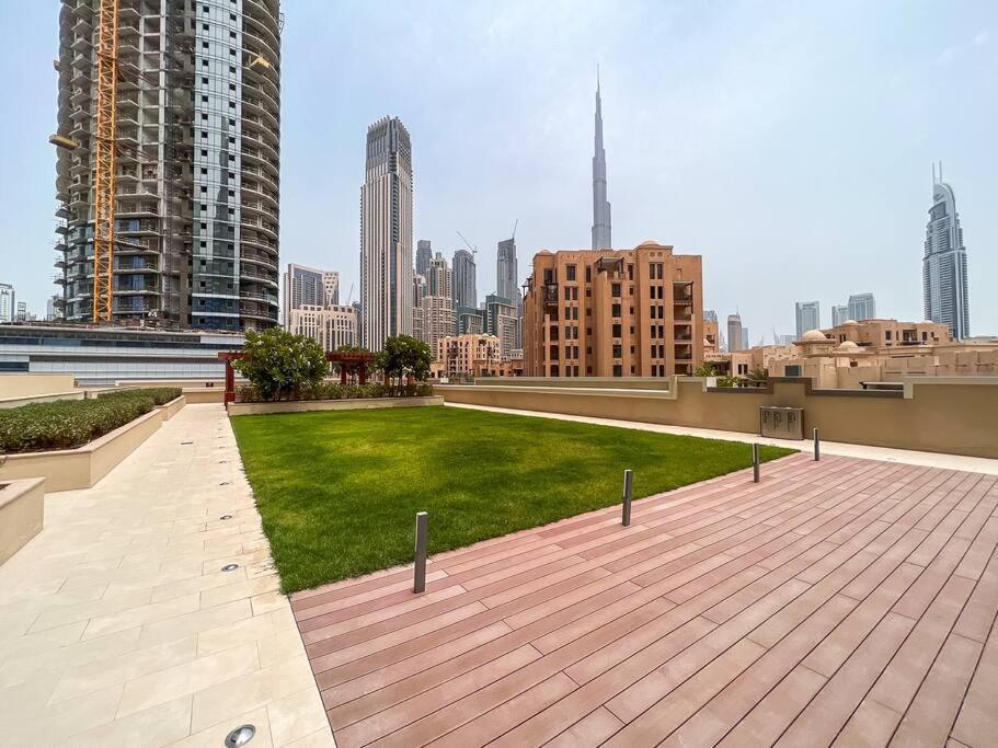 Vogue Downtown - Bellevue Towers Apartment Dubai Exterior photo