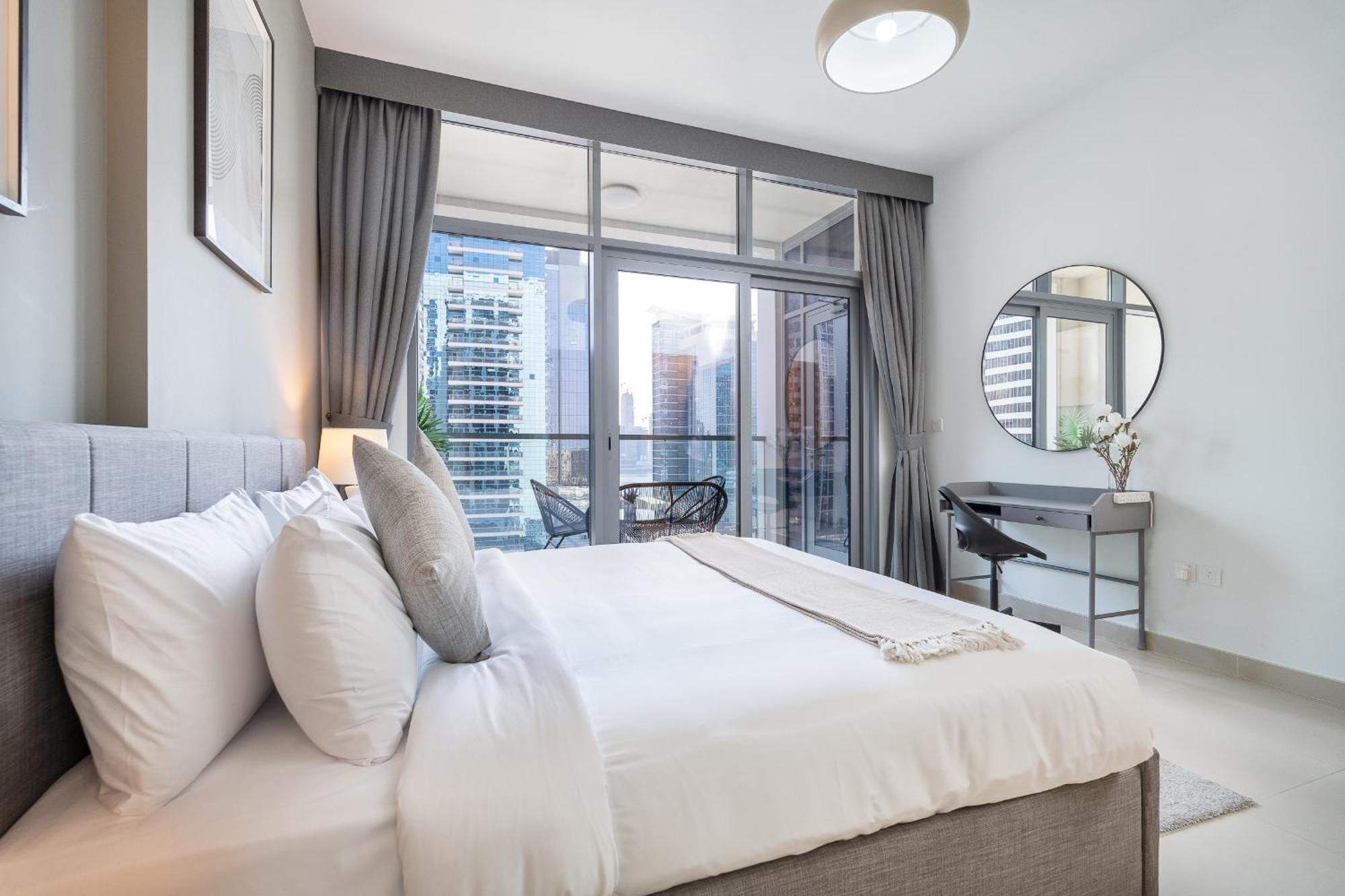 Vogue Downtown - Bellevue Towers Apartment Dubai Room photo