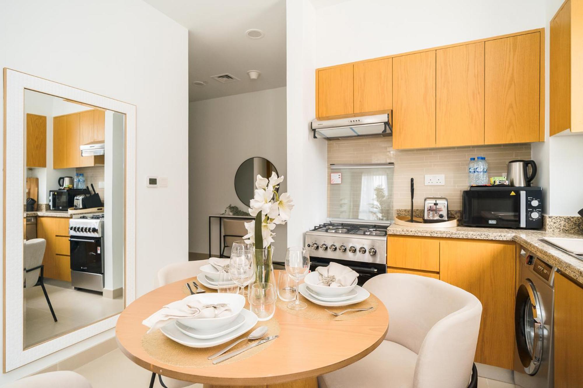 Vogue Downtown - Bellevue Towers Apartment Dubai Room photo